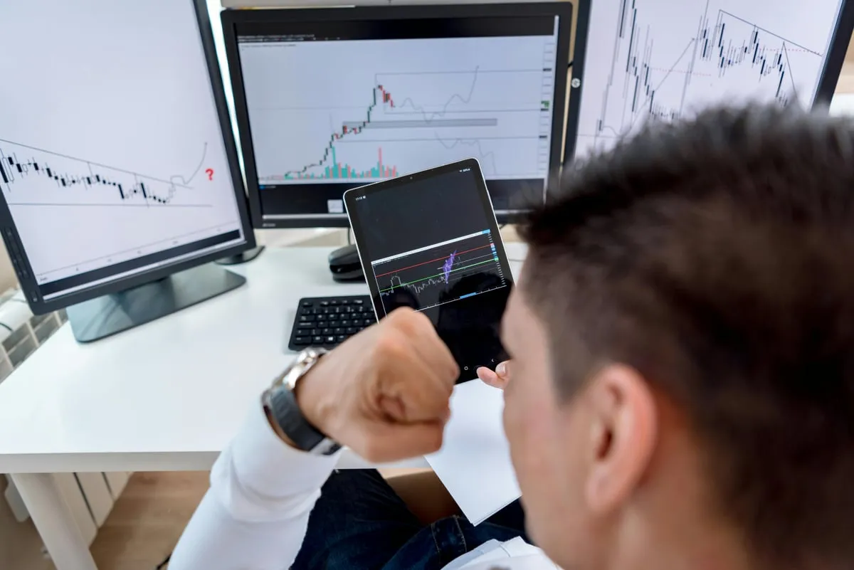 How the Bid-Ask Spread Affects Your Trades