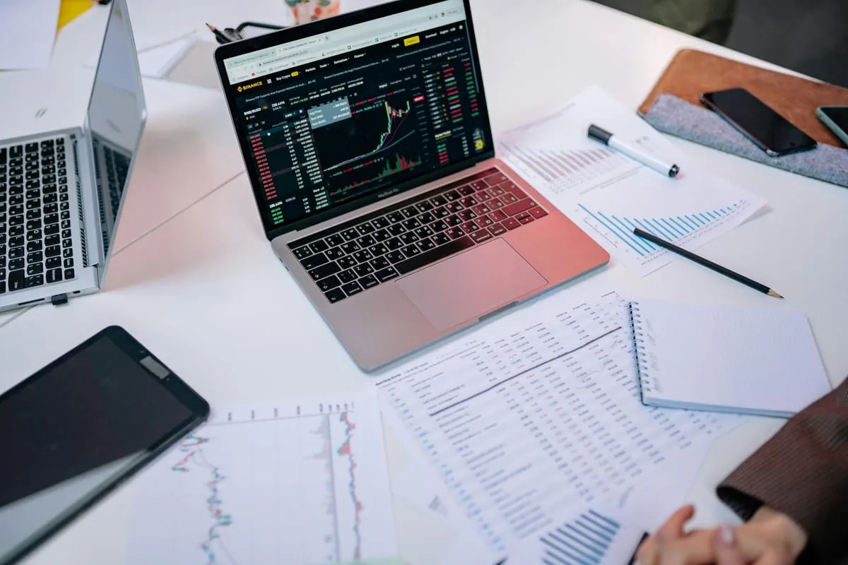 NinjaTrader vs. TradingView for Futures Traders